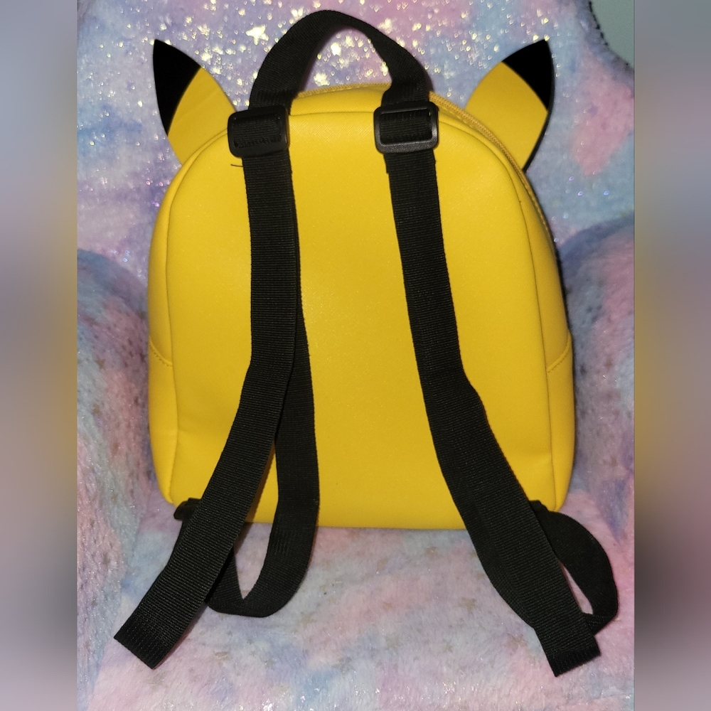 Pikachu Pokémon Backpack - Picture 2 of 7